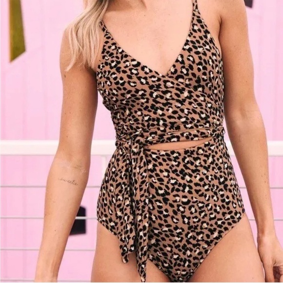 aerie Other - Aerie One Piece Full Coverage Wrap Swimsuit Leopard Size Medium